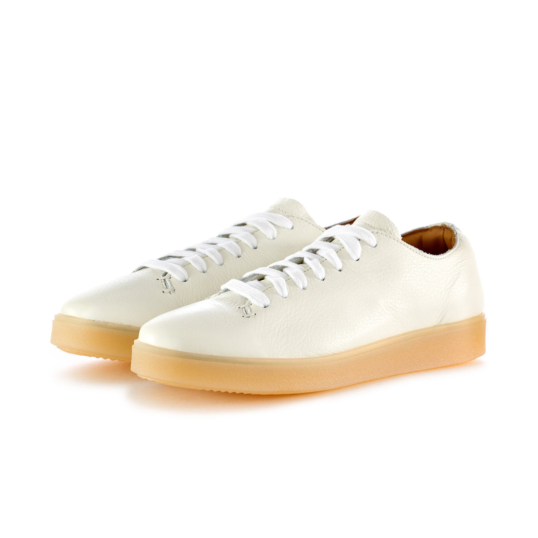 manovia 52 womens sneakers new york white